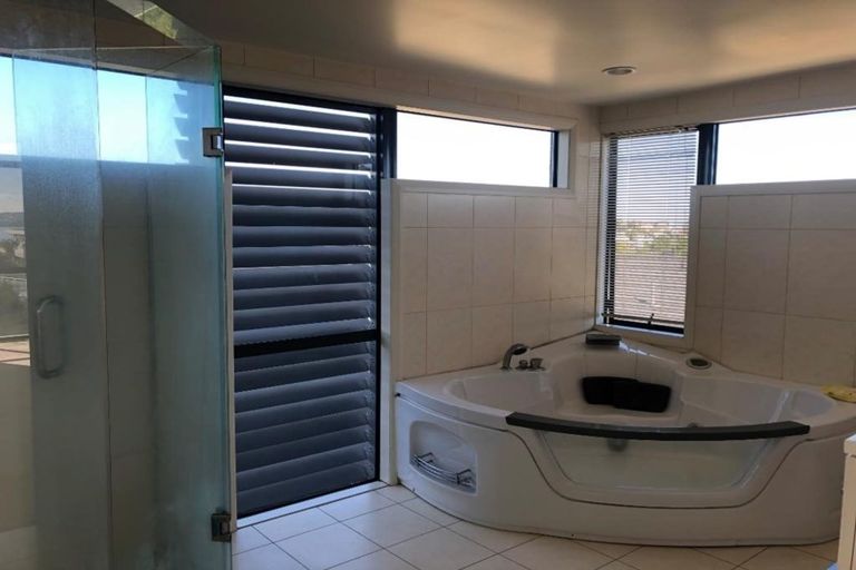 Photo of property in 34 Sea Spray Drive, Bucklands Beach, Auckland, 2012