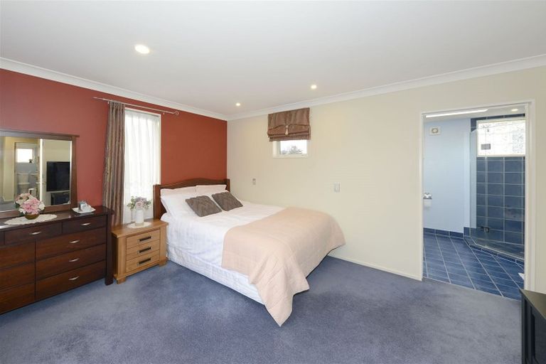 Photo of property in 80b Hinau Street, Riccarton, Christchurch, 8041