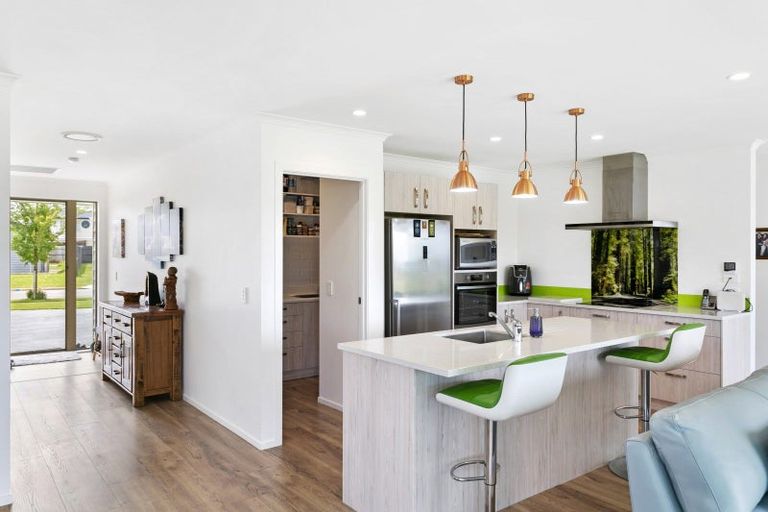 Photo of property in 52 Huka Heights Drive, Rangatira Park, Taupo, 3330