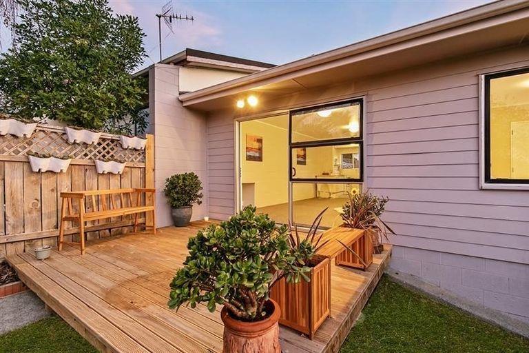 Photo of property in 4/101 Seymour Road, Sunnyvale, Auckland, 0612