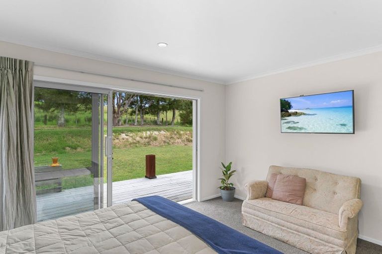 Photo of property in 395 Tangihua Road, Maungakaramea, Whangarei, 0178