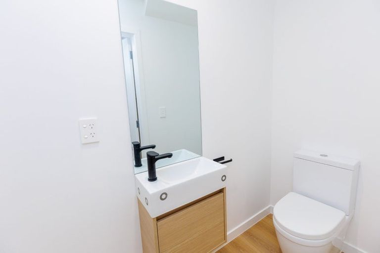 Photo of property in 16/10 Trieste Way, Paraparaumu, 5032