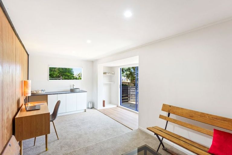 Photo of property in 30 Ruru Street, Waikanae, 5036