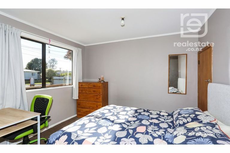 Photo of property in 5 Evans Place, Papakura, 2110
