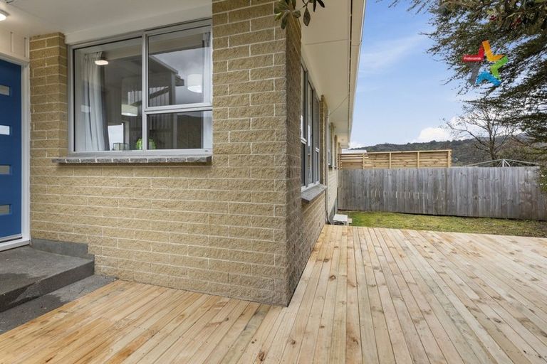 Photo of property in 15b Pencarrow Crescent, Wainuiomata, Lower Hutt, 5014