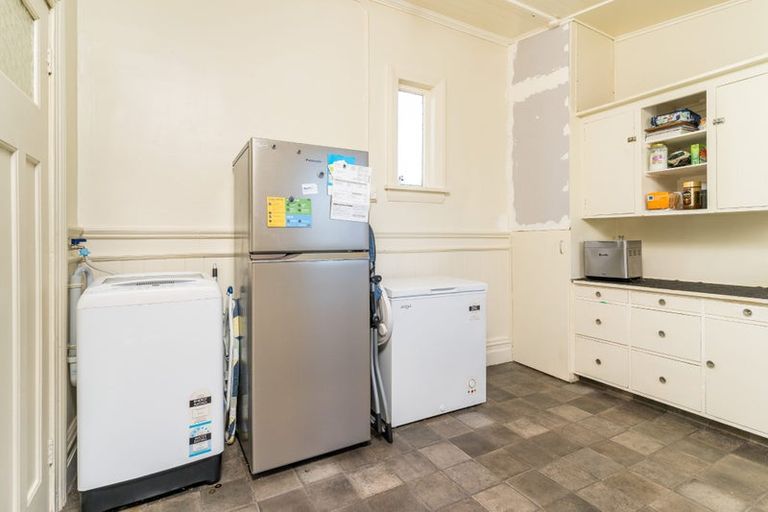 Photo of property in 40 Oxford Street, South Dunedin, Dunedin, 9012