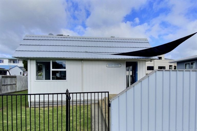 Photo of property in 7b Taylor Road, Papamoa Beach, Papamoa, 3118