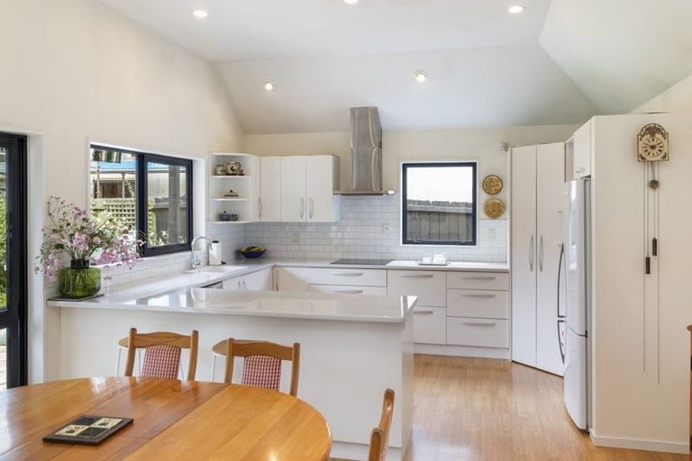 Photo of property in 1/94 Innes Road, St Albans, Christchurch, 8052