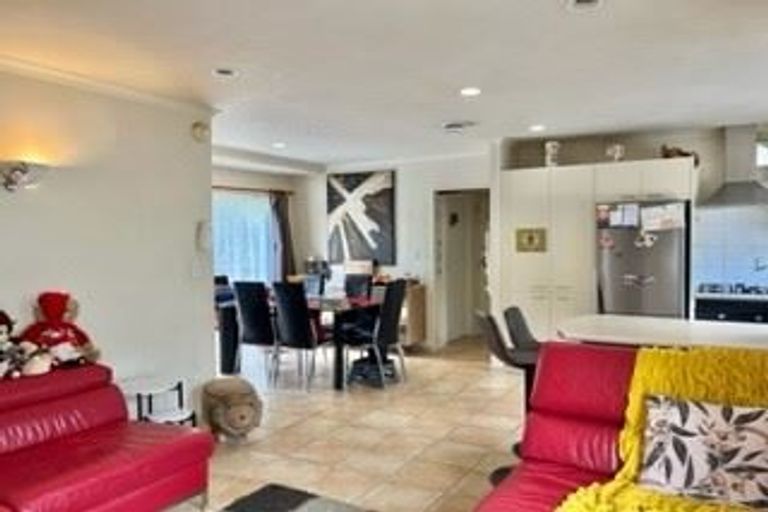 Photo of property in 24/2 Arawa Street, New Lynn, Auckland, 0600