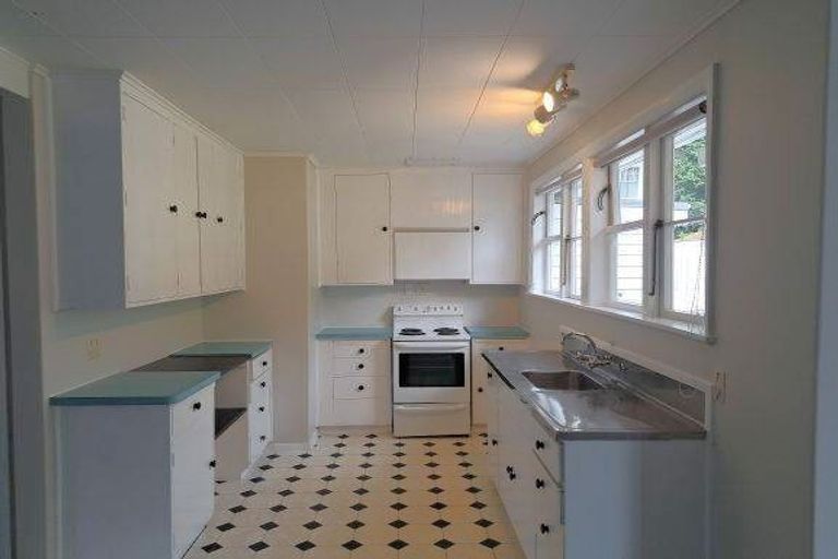 Photo of property in 1/27 Pharazyn Street, Melling, Lower Hutt, 5010