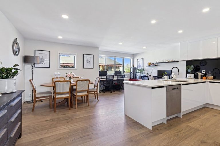 Photo of property in 3/98 Anzac Street, Takapuna, Auckland, 0622