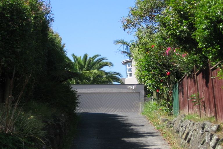 Photo of property in 27c Heathcote Road, Castor Bay, Auckland, 0620
