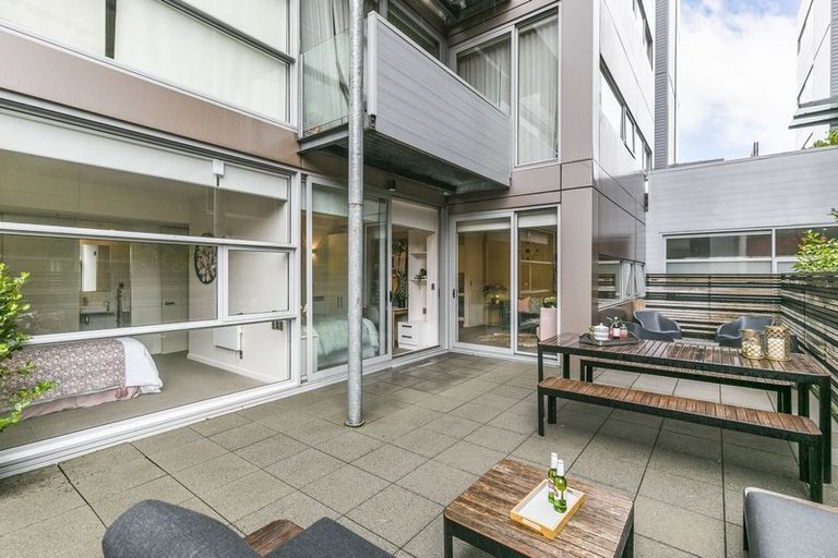 Photo of property in The Wellington Suites, 383/233 Cuba Street, Te Aro, Wellington, 6011