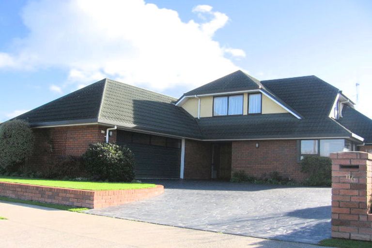 Photo of property in 116 John F Kennedy Drive, Milson, Palmerston North, 4414