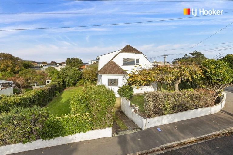 Photo of property in 32 Duckworth Street, Andersons Bay, Dunedin, 9013