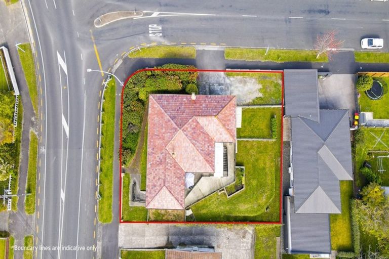 Photo of property in 76 Forest Lake Road, Forest Lake, Hamilton, 3200