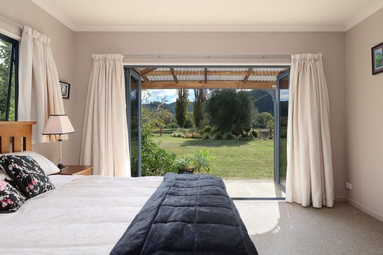 Photo of property in 19 Whiting Drive, Wakefield, 7025