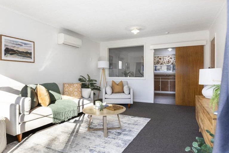 Photo of property in 15b Newbourne Crescent, Redwoodtown, Blenheim, 7201