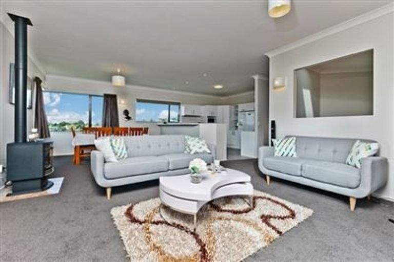 Photo of property in 9 Wentwood Place, Torbay, Auckland, 0630