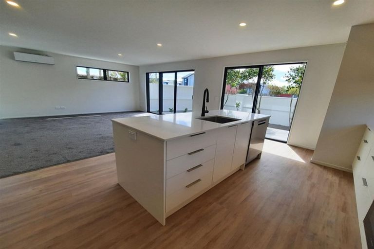 Photo of property in 118a Purchas Street, Edgeware, Christchurch, 8013