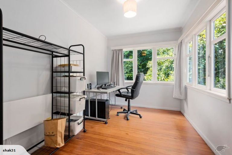 Photo of property in 2 Somme Road, Silverstream, Upper Hutt, 5019