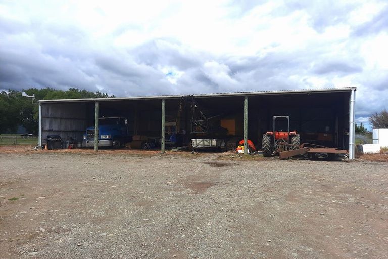 Photo of property in 989 Spur Road, Ashhurst, 4884