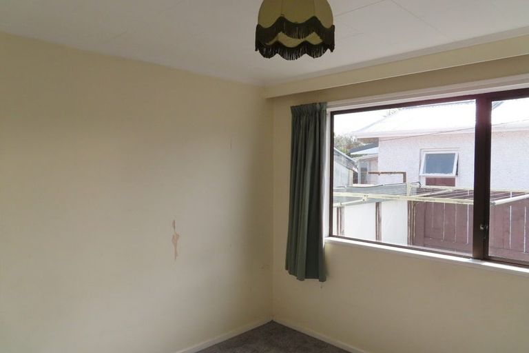 Photo of property in 2 Kirkcaldy Street, Petone, Lower Hutt, 5012