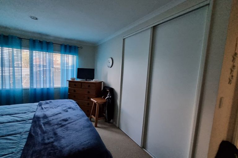 Photo of property in 19 Fergy Crescent, Wattle Downs, Auckland, 2103