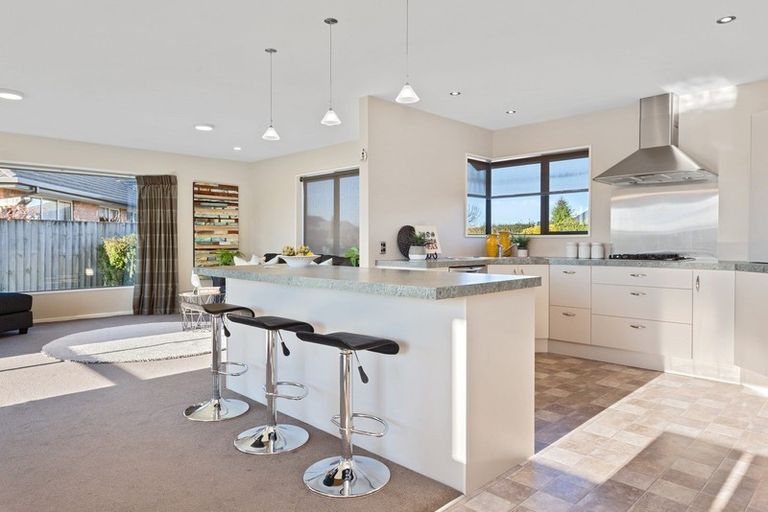 Photo of property in 18 Clifford Place, Amberley, 7410