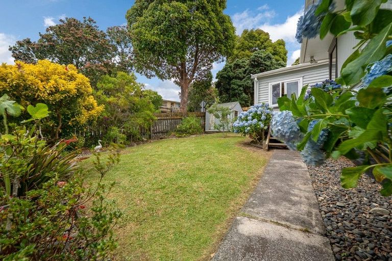 Photo of property in 4 Spinella Drive, Bayview, Auckland, 0629