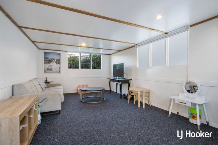 Photo of property in 17 Brighton Road, Waihi Beach, 3611
