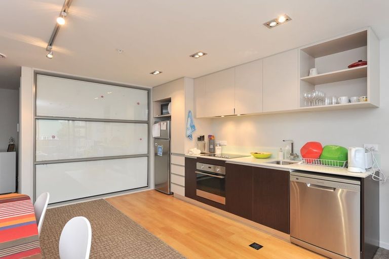 Photo of property in Masina Apartments, 111/80 Riddiford Street, Newtown, Wellington, 6021