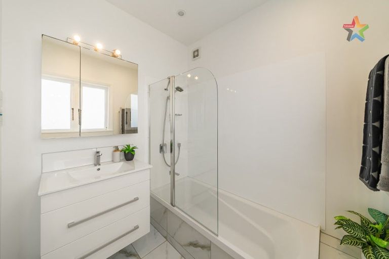 Photo of property in 11 Wai-iti Crescent, Woburn, Lower Hutt, 5010