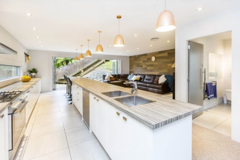 Photo of property in 18 Plateau Road, Te Marua, Upper Hutt, 5018