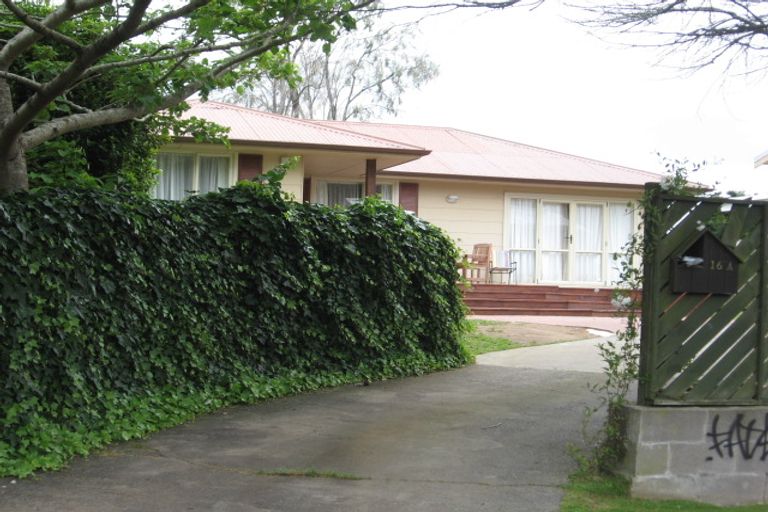 Photo of property in 16a Rosehill Drive, Rosehill, Papakura, 2113