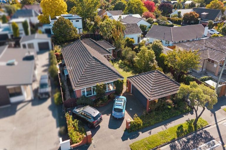 Photo of property in 161 Ilam Road, Ilam, Christchurch, 8041