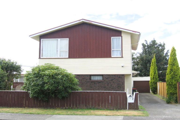 Photo of property in 16 Perry Street, Heretaunga, Upper Hutt, 5018