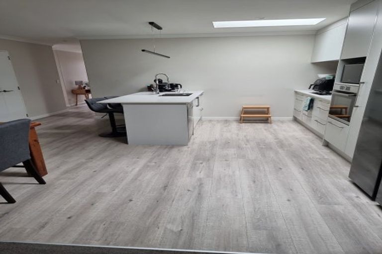 Photo of property in 16 Horoeka Street, Avonhead, Christchurch, 8042