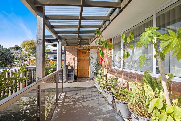 Photo of property in 19 Dryden Avenue, Papatoetoe, Auckland, 2025