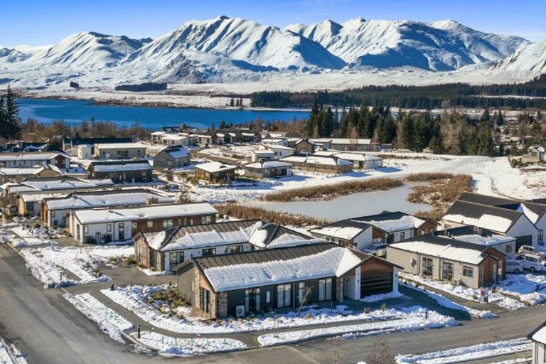 Photo of property in 27 Andrew Don Drive, Lake Tekapo, 7999