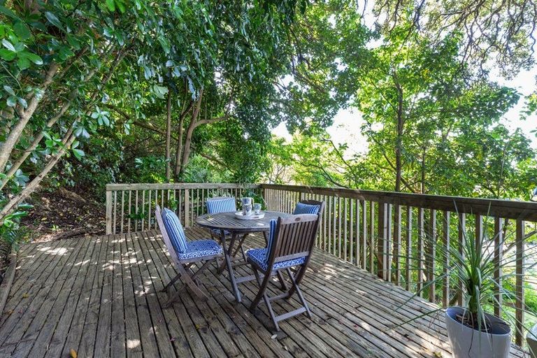 Photo of property in 14 Glenelg Road, Red Beach, 0932