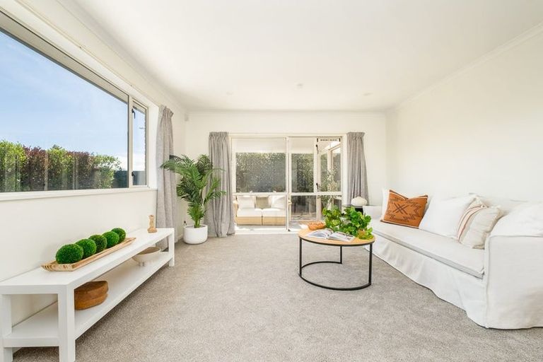 Photo of property in 14 Rue De La Mare, Parklands, Christchurch, 8083