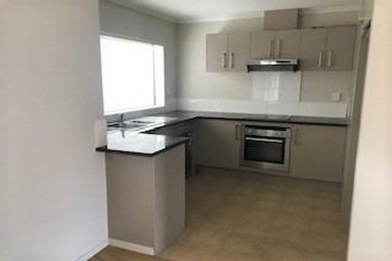 Photo of property in 72 Garelja Road, Henderson, Auckland, 0612