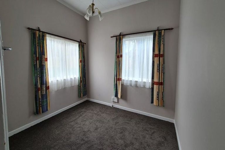 Photo of property in 32 Bristol Square, Hutt Central, Lower Hutt, 5010