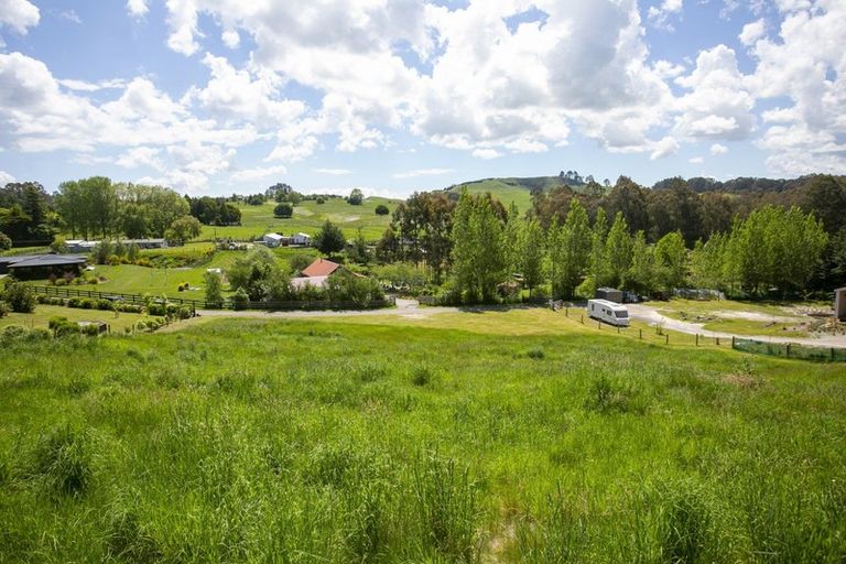 Photo of property in 2/142 Mapara Road, Acacia Bay, Taupo, 3385