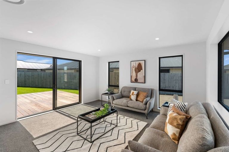 Photo of property in 52 Burnham School Road, Rolleston, 7614