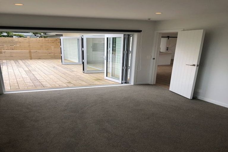 Photo of property in 35 Kowhai Street, Helensville, 0800