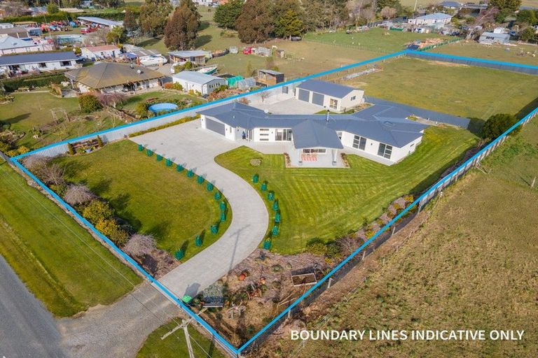 Photo of property in 27 King Street, Pareora, 7912