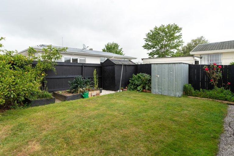 Photo of property in 2 Millar Place, Nawton, Hamilton, 3200