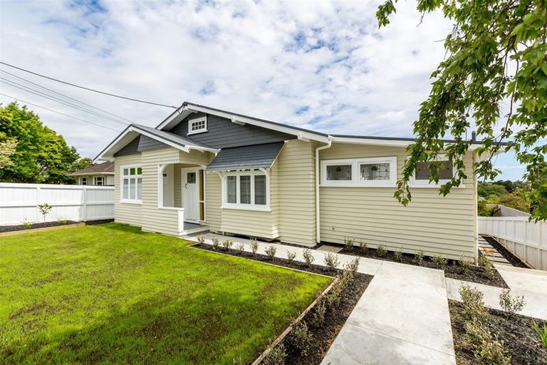 Photo of property in 60 Brois Street, Frankleigh Park, New Plymouth, 4310